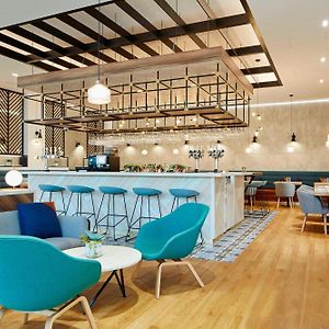 Courtyard By Marriott Luton Airport